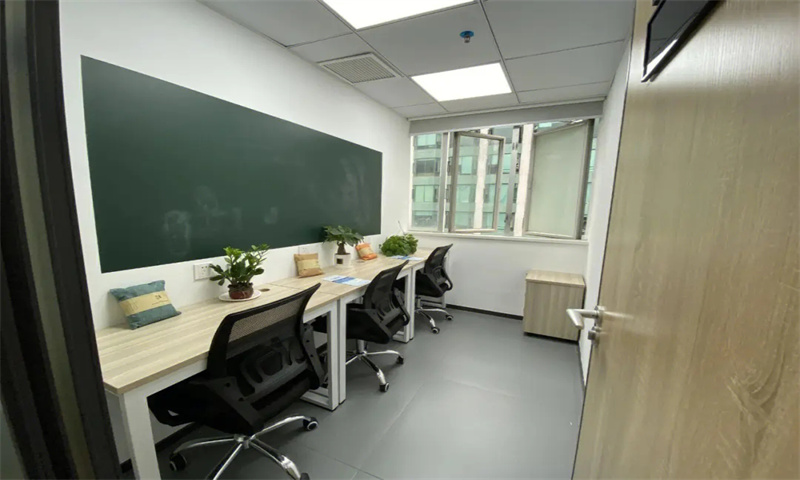 1709532934331712.jpg 睿然谷孵化中心.webp.jpg